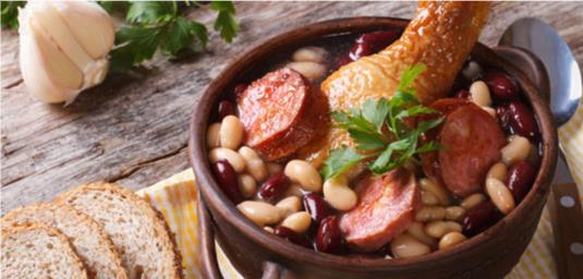 Cassoulet: 크리스마스를 위한 저렴한 메인 요리