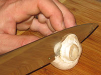 버섯 손질 및 썰기