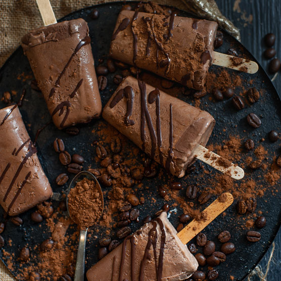 케토 아이스크림과 냉동 간식으로 시원하게 지내세요