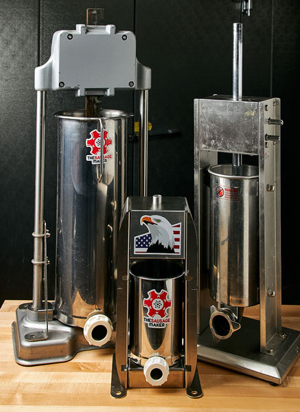 Charcuterie: 소세지 속을 채우고 연결하기