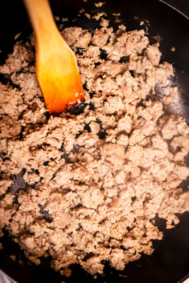 양배추와 사과로 캐러웨이 돼지고기 만드는 법