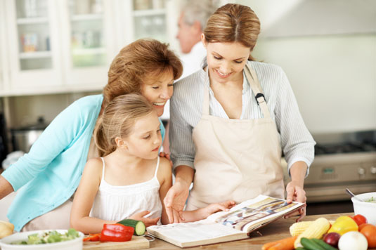 아이들에게 건강한 식습관을 가르치는 10가지 전략